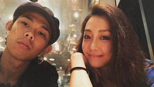 婚前抓包未婚夫藏小三內衣　謝欣穎怒悔婚