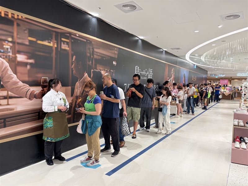 台中島語7月3日全面開放3個月內訂位,線上訂位3分鐘完售。(圖/漢來美食提供)