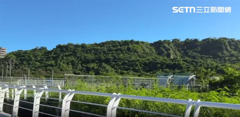 鼓山三路鄰近壽山,因此山風較明顯,感受較涼