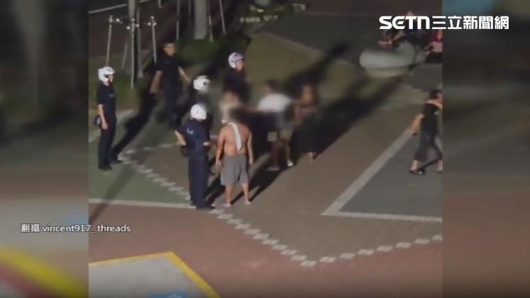 警方到場先請雙方冷靜。(圖/翻攝自vincent917 threads)