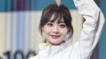 女星爆熱戀大13歲圈內人　急發聲：已分手