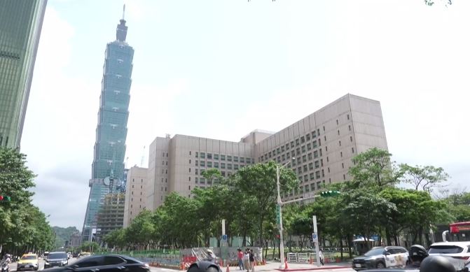 溫慶珠品牌曾進駐台北101商場。(圖/翻攝畫面)