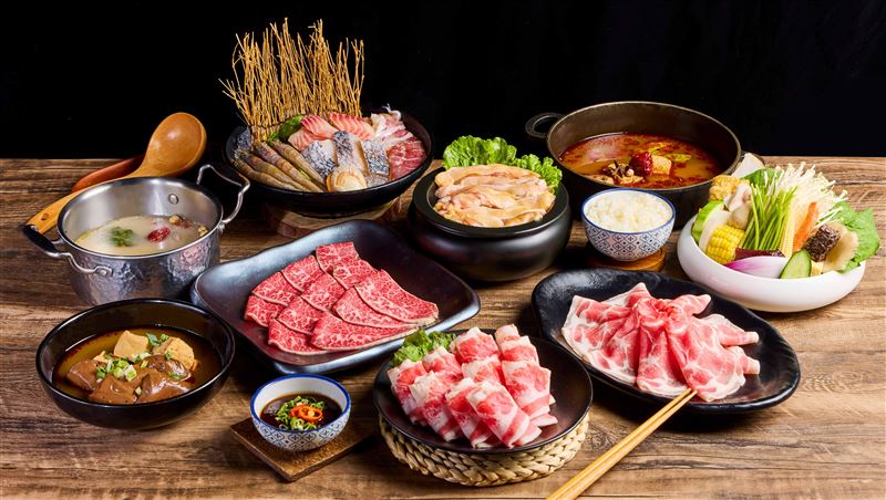 這一小鍋推出「單鍋肉量增量50%」優惠券,會員參與「足球神預測」命中即可獲得品牌優惠券,讓個人鍋用餐也能搭上足球賽事熱潮。(圖/品牌業者提供)