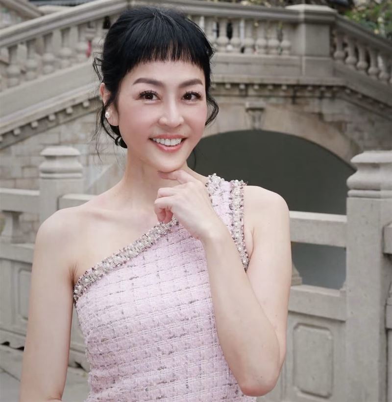唐玲曾罹患胃癌,藉由近期油品話題提醒大家,多留意食品標示與來源。(圖/翻攝自唐玲FB)