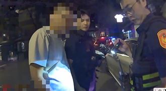 賓士男毒駕！違停路邊神智不清遭警送辦