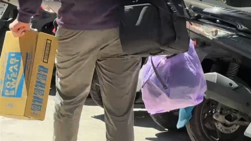 60歲的傅姓男子在家中被發現遭刺傷,人緊急送醫,仍重傷不治。(圖/翻攝畫面)