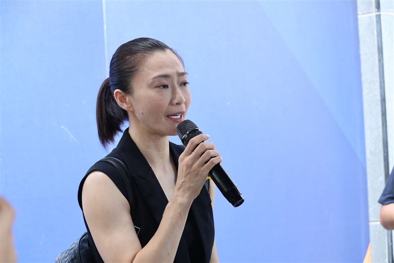 侯怡君和傅子純道別:「子純請你放心,不要有牽掛。」(圖/記者鄭孟晃攝影)