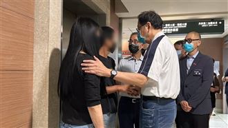 績優警宿舍中彈命危　張善政承諾協助照顧