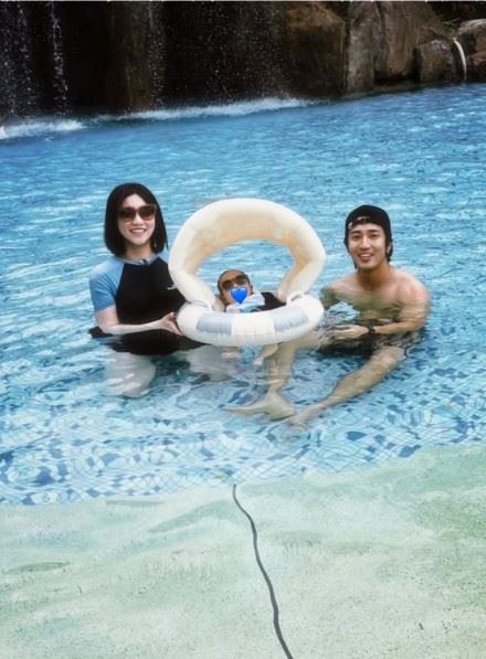 焦凡凡與婁峻碩於2024年登記結婚,今年3月底迎來兒子誕生。(圖/翻攝自焦凡凡IG)
