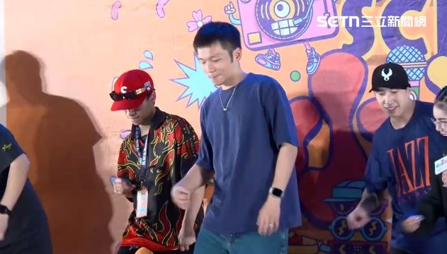 李洋力挺「街舞小學校」,挑戰麥可傑克森(Michael Jackson)經典的Beat It 舞蹈(圖/翻攝畫面)