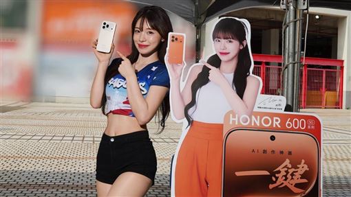 HONOR 600熱身　李多慧跑去跟李多慧合照