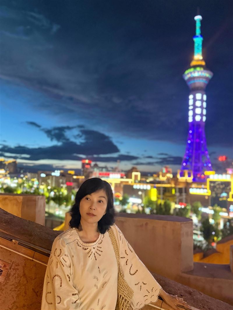 張玉嬿赴喀什。(圖/翻攝自張玉嬿臉書)