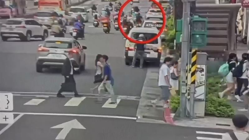北市男騎車突煞停!警一聞有毒氣抓包毒駕