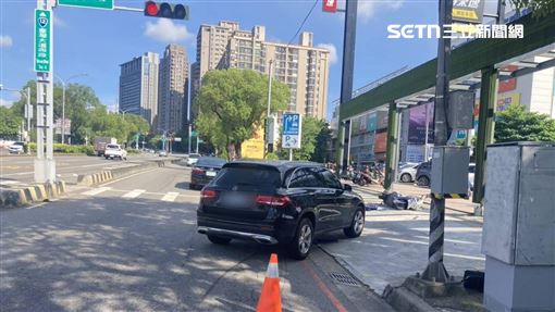 買得來速撞死人！賓士右轉害撞慘死