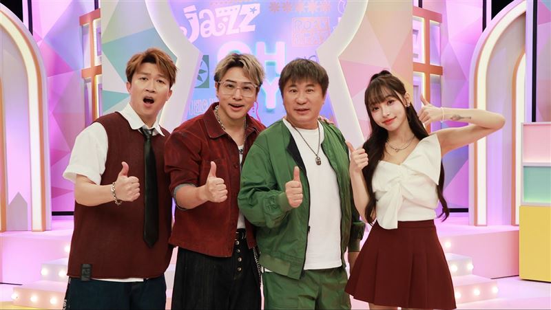 張立東(左起)、歐漢聲、胡瓜、林襄。(圖/中天提供)