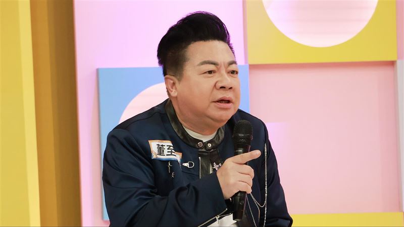 遭浩子噴火表演波及！董至成倒地送醫搶命