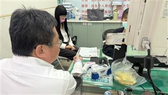 驚！矢板明夫台中演講後　遭不明人士攻擊