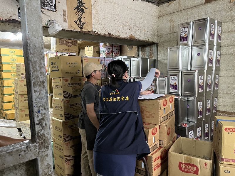 中聯油品致癌物超標衍生食安爭議,台中市政府追查問題油品流向及使用情形,新增1家團膳業者曾使用受影響批號油品,供餐對象包含28所學校及1所實驗教育學校。(民眾提供)