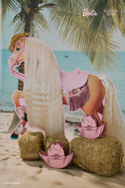 SQUAREBEAR攜手Barbie™,共同打造聯名系列《California Dreamin’》。(圖/品牌業者提供)