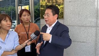 矢板明夫遭鎖定攻擊？！作家曝三可能原因