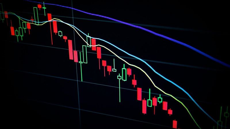 三大法人今合計賣超283.18億元。(示意圖/Unsplash)