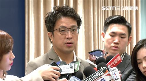 中國人打矢板明夫！沈伯洋：我們不會屈服