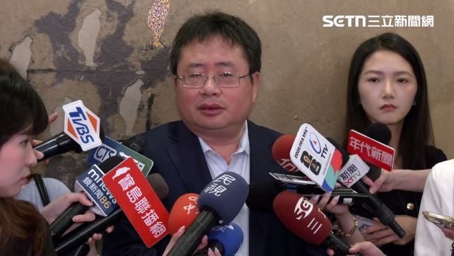 矢板明夫透露嫌犯在香港有多次犯罪經歷，「如果後面沒有人指使的話，應該是很難讓人相信的」（圖／翻攝畫面）