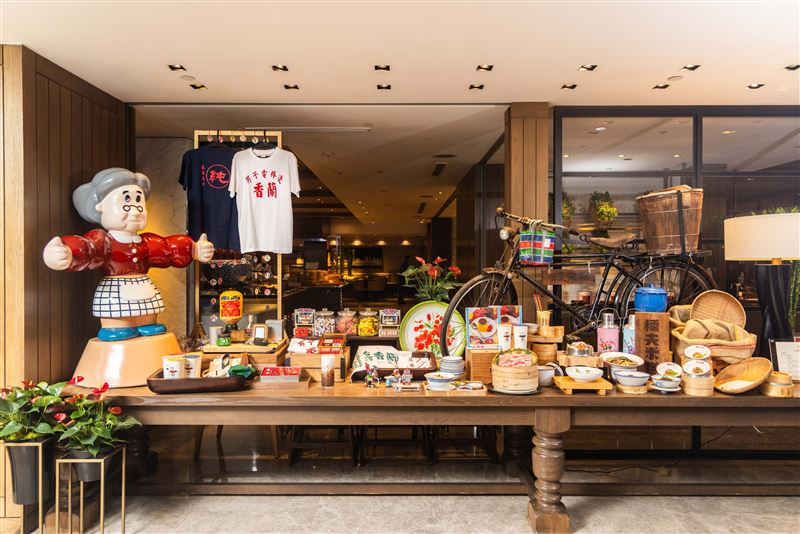 7月8日至8月30日推出「凱菲屋.呷台南」獻上多重府城風味美食,活動期間內用餐享4人同行1人免費。(圖/飯店旅宿業者提供)