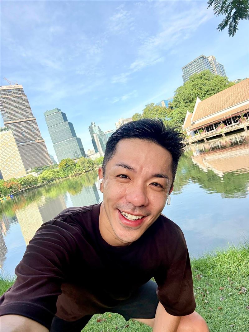楊皓崴已在早餐店幫忙3週。(圖/翻攝自楊皓崴臉書)
