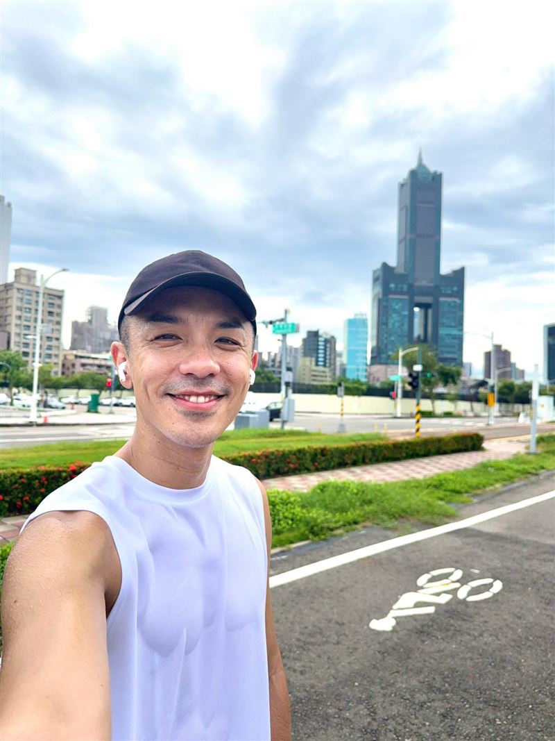 楊皓崴有感演員路難走,還是不想放棄。(圖/翻攝自楊皓崴臉書)