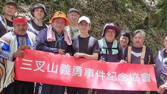 籌拍三叉山事件　魏德聖山路尋飛機殘骸