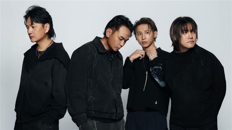 由金曲樂團滅火器領銜策劃的「FIREBALL Fest. 火球祭」將於今年 11/14-11/15 在樂天桃園棒球場登場。(圖/夥球擊提供)
