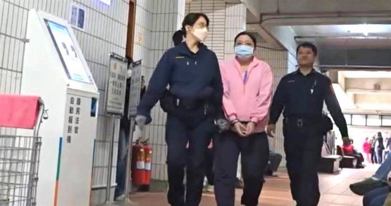 詐欺逼死豐原一家五口的李團長（中），又被查出涉及「衛生棉團購案」，另判刑一年2月。（圖／報系資料照）