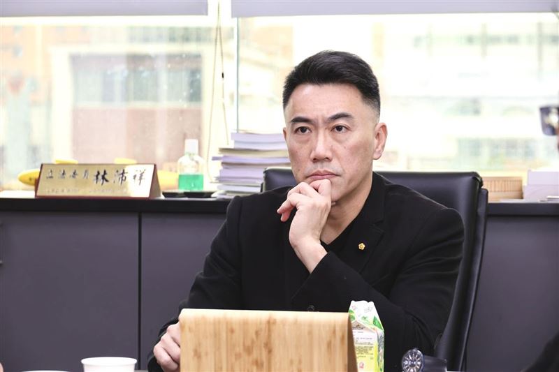沈榮欽發文寫下,國民黨立委林沛祥的口頭禪是要國人「不要預設立場」。(圖/翻攝自林沛祥臉書)