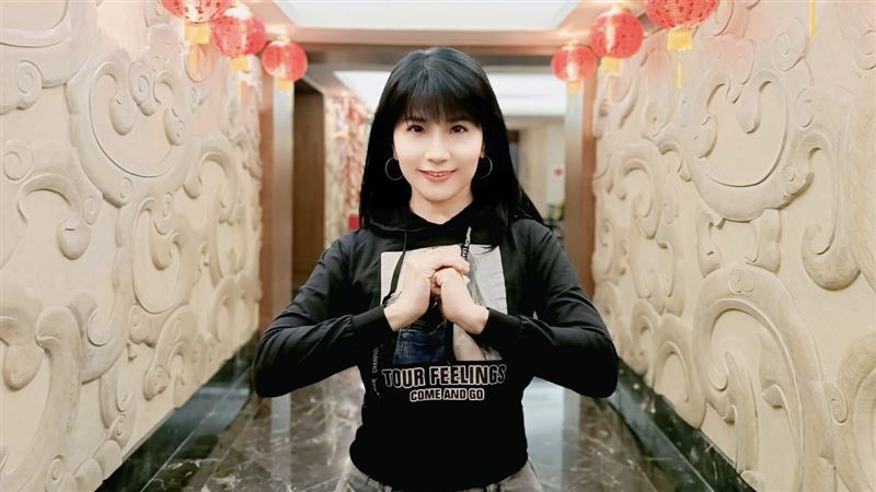 資深女星升格當阿嬤　58歲驚人逆齡照曝光