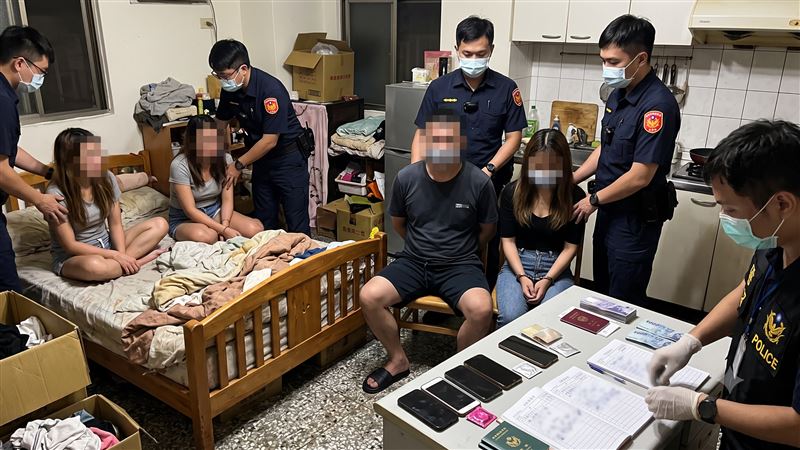 台北情侶租屋開設應召站,由女友擔任傳譯,招攬外籍應召女進行性交易,藉此從中牟利。(示意圖/AI生成圖)