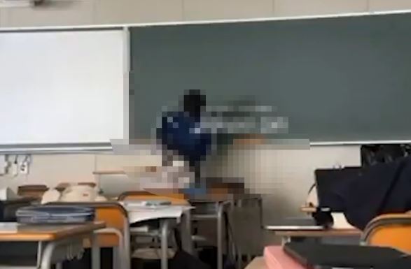 日本私立學校發生不雅事件。(圖/取自X)