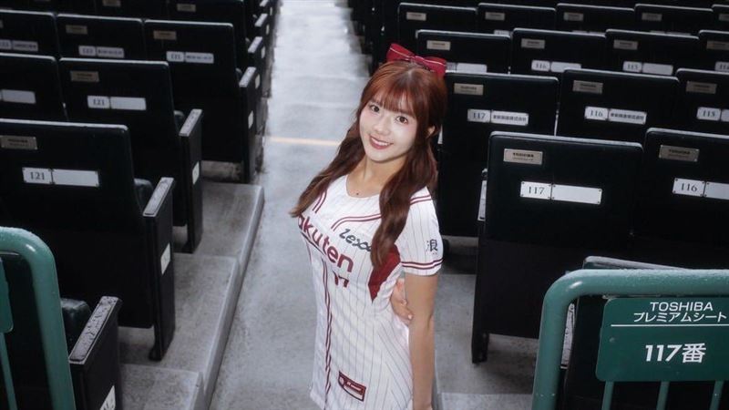 樂天女孩笑笑　解鎖東蛋＋甲子園超開心