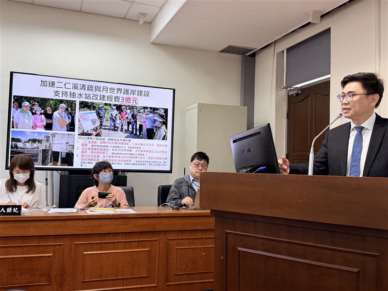 賴瑞隆促AI應用落地,帶動產業及就業紅利留在高雄