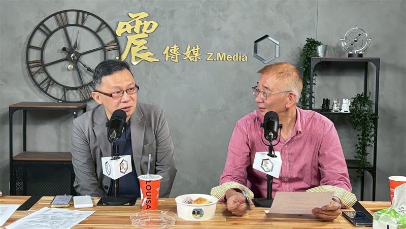 尚毅夫(右)認為,所有的縣市首長,在這一波事件都應該扛責任。(圖/震傳媒《新聞!給問嗎?》提供)