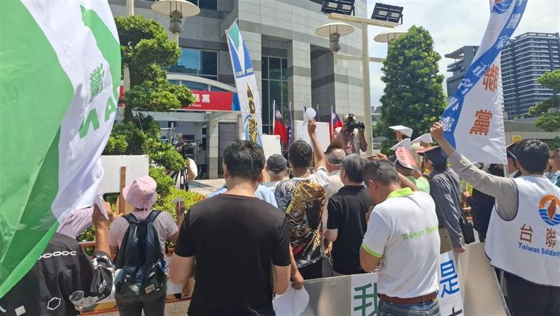 拒向中共低頭！台灣國喊我們都是矢板明夫