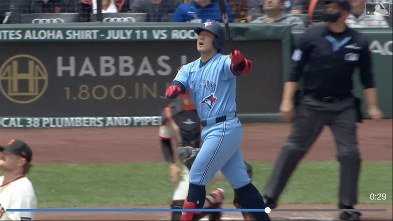 岡本和真炸裂大聯盟生涯首發滿貫砲。(圖/翻攝自MLB官網)