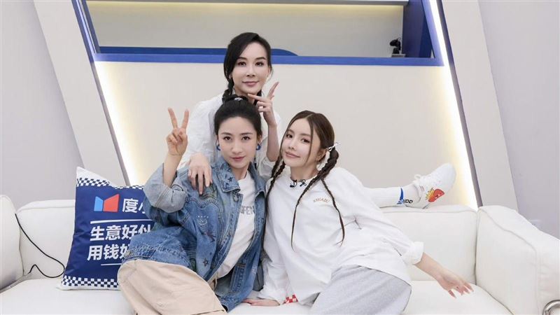 蕭薔《浪姐》身價暴漲 陸綜邀約開價500萬