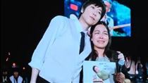 五月天為視障兒唱〈天使〉　媽媽感動淚崩