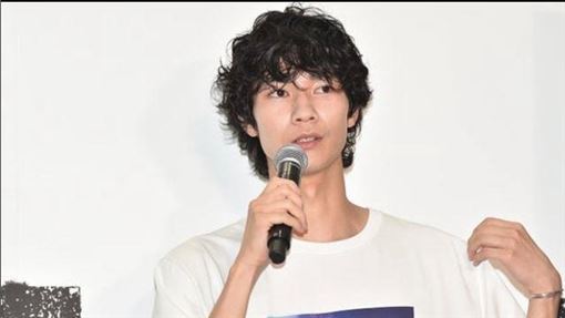 腦出血中風停工6年　33歲男星現身曝病況