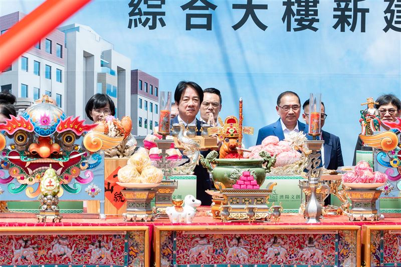 總統賴清德、新北市長侯友宜出席「台大醫院金山分院長照暨醫療綜合大樓新建工程動土典禮」（圖／總統府提供）