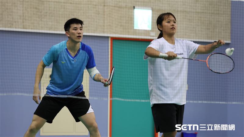 葉宏蔚、詹又蓁拍落中國　日本羽賽晉8強