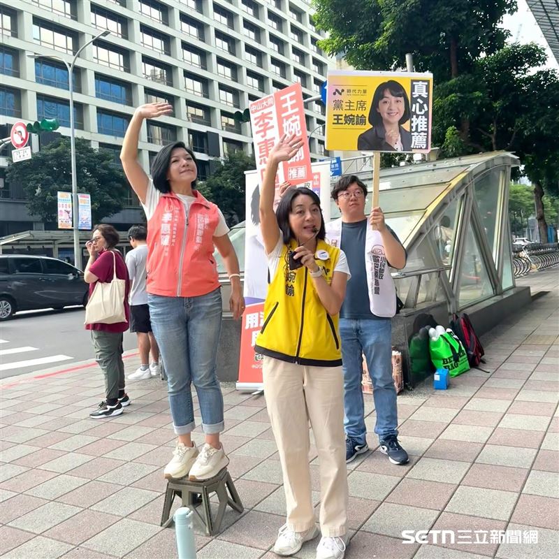 李惠暄表示,新北市國中生割頸案讓她深刻體會到一件事,那就是:光靠司法無法解決制度性的問題,也開始思考如何從源頭推動改變。她透露,因與小民參政歐巴桑聯盟秘書長何語蓉討論少年司法議題,發現該黨願意傾聽、理解,並以對話凝聚不同立場的共識,而非製造對立,這樣的理念與她對政治的期待不謀而合。因此,她決定投入公共事務,希望將17年的法律實務經驗帶進政策改革,為下一代打造更完善的少年支持與保護制度。(圖/李惠暄律師授權提供)
