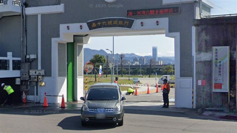 颱風來襲!北市明10時起河濱車輛只出不進