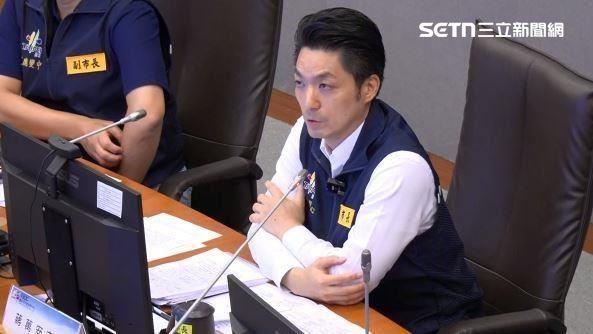 台北市風雨都未達標準,台北市長蔣萬安解釋停班停課原因。(圖/翻攝畫面)